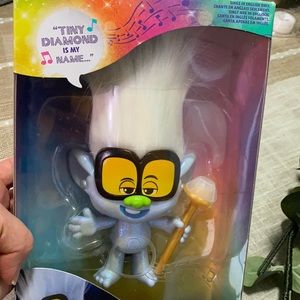 NWT Tiny diamond troll